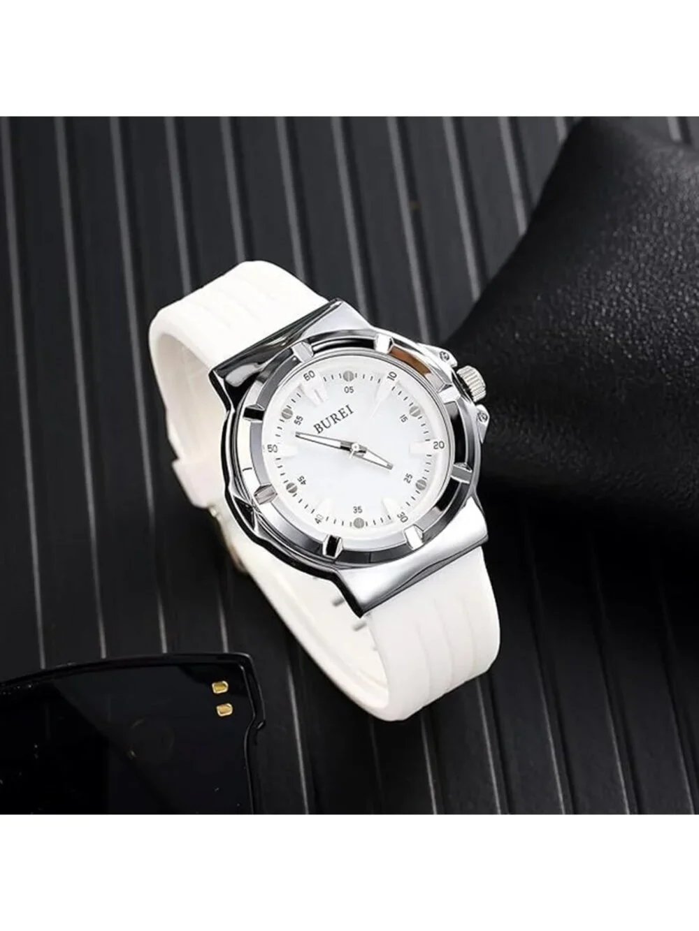 Men's White Analog Quartz Silicone Waterproof Geometric Design Classic Watch